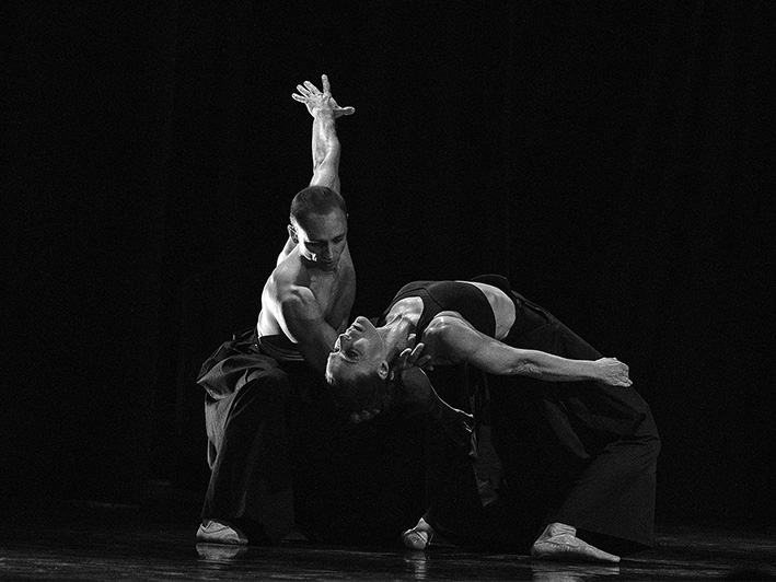 duo de choc sport ballet Marseille groupe danseurs compagnie de danse néoclassique acontretemps - répertoire