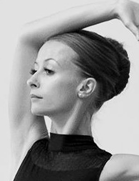 site web équipe de la cie acontretemps danseuse Marion Pincemaille