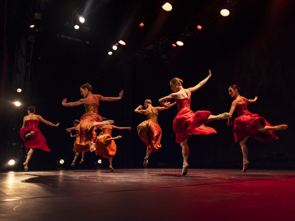 De fuego - ballet Marseille groupe danseurs compagnie de danse néoclassique acontretemps